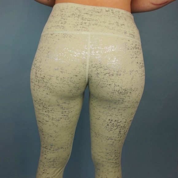 Light mint athleisure leggings with gold foil - Picture 4 of 4
